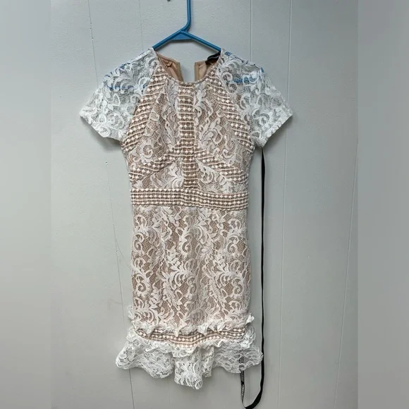 Prettylittlething Dresses | Nwt Plt White Frill Hem Lace Bodycon Dress (6) | Color: Cream/White | Size: 6 | Elisanovak's Closet